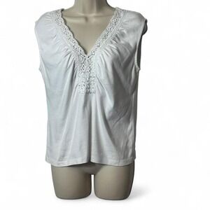 Vintage Rafaella‎ Sleeveless Beaded Crochet Trim Top